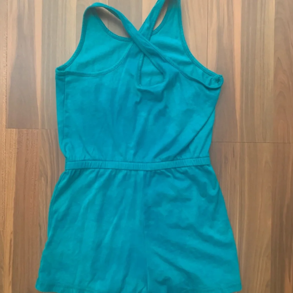 Girls Old Navy sleeveless Romper shorts